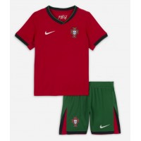 Camiseta Portugal Primera Equipación para niños Eurocopa 2024 manga corta (+ pantalones cortos)